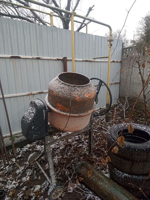 Бетономешалка бу