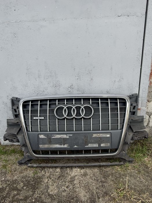 Решетка радиатора Audi Q5 (2008-2012) Дорестайл