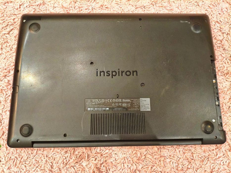 Ноутбук Dell Latitude 5570  i5-8250U/DDR4 8/250/15.6" Full HD сенсорн