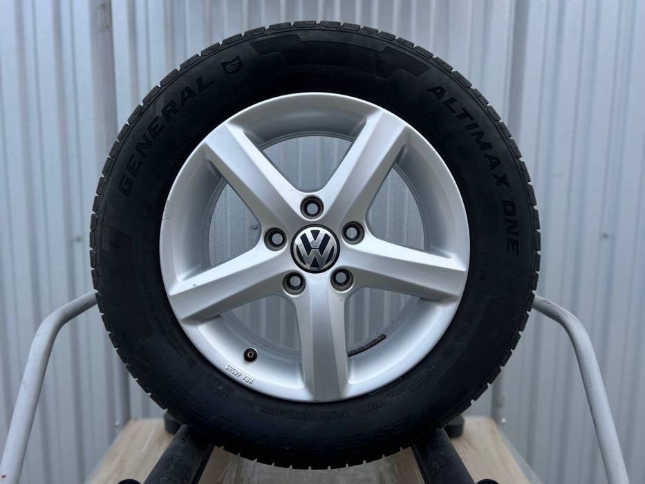 Диски Volkswagen 6.5R15 5x112 ET50 DIA57.1 5K0071495