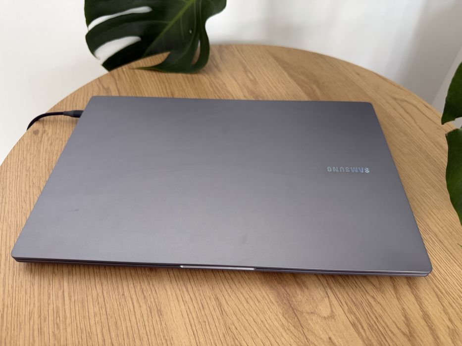Samsung Galaxy Book 4 15.6” i5-1335U 16/250 SSD