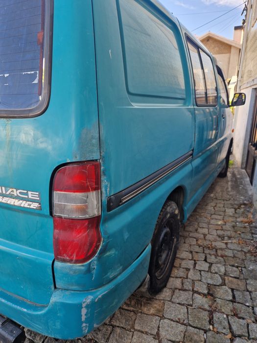 Toyota Haice 2.4 D