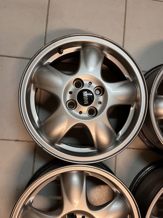 Jantes 15” 4x100 Originais Mini Cooper Toyota Yaris Citroen C1 Peugeot 107
