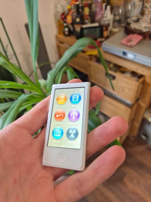 iPod nano 7. generacji 16GB | kabel ładowania | w pełni sprawny