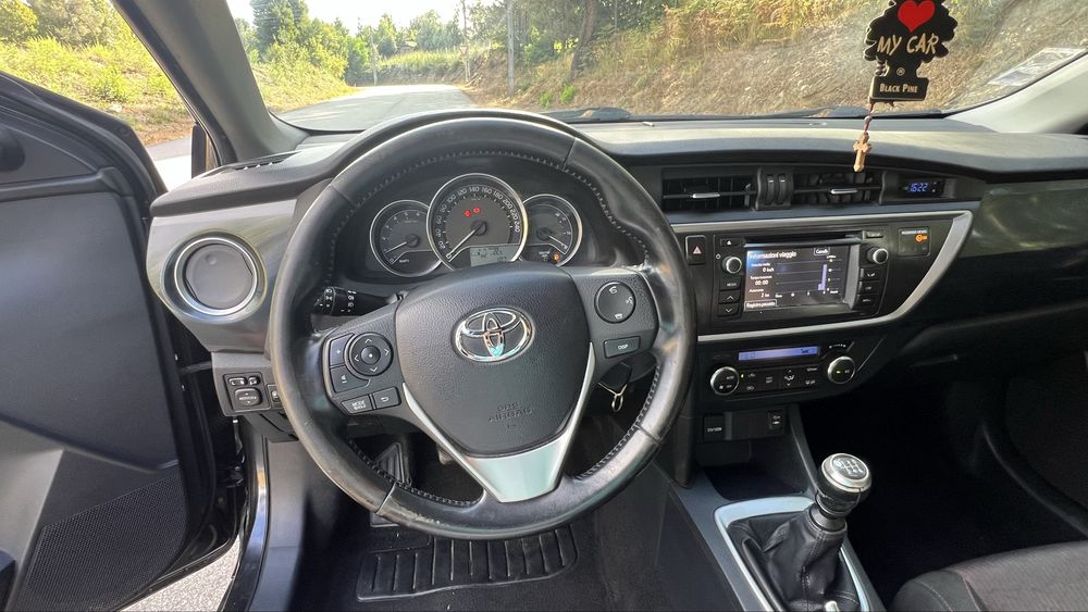 Carrinha Familiar Toyota Auris 2013/12