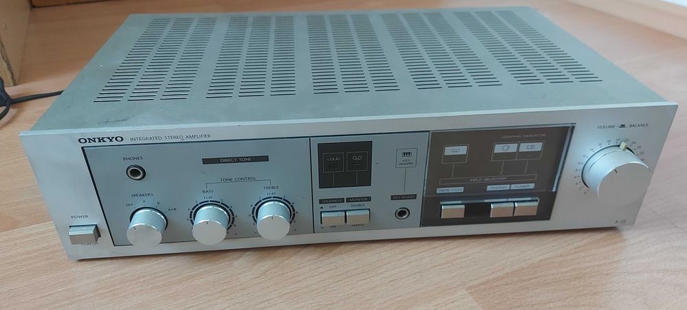 Onkyo model A-22 wzmaczniacz