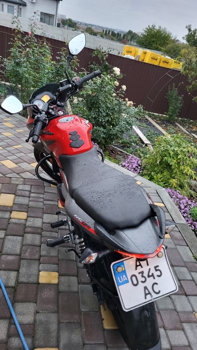 Bajaj pulrar ns125