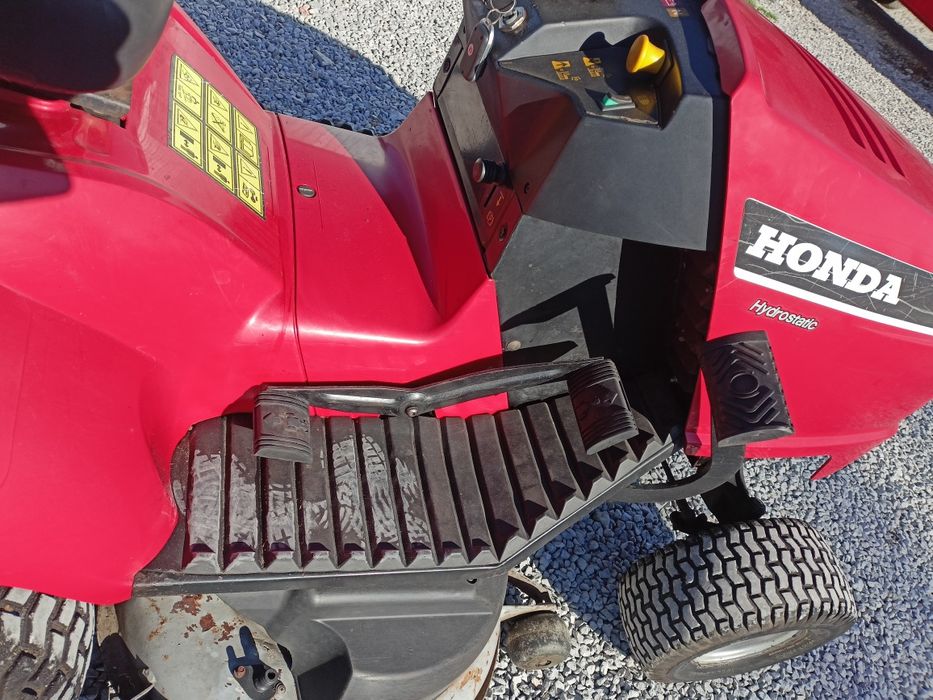 Traktorek kosiarka Honda 2218