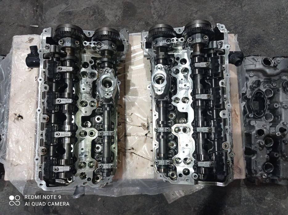 Głowica silnika prawa 4.4 V8 N63b44D BMW