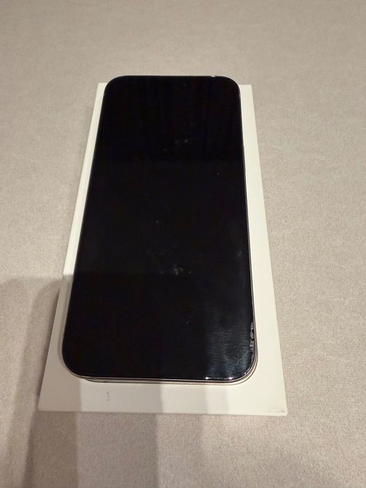 Smartfon Apple iPhone  używany 15 Pro Max 8 GB / 256 GB 5G eSIM szary