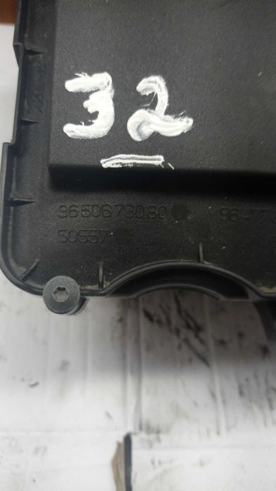 Caixa filtro do ar Peugeot 206  1,4 hdi 68cv  ref: 9 6 5 0 6 7 3 0 8 0