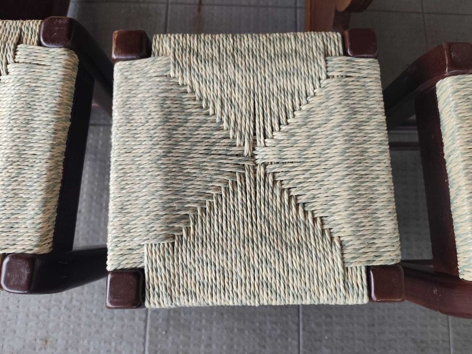 Mesa Fixa + 4 Bancos