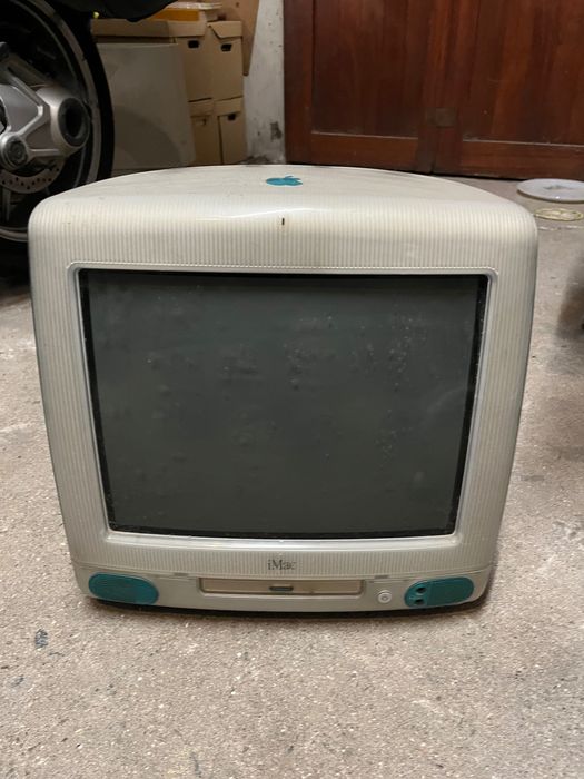 Apple iMac - não funciona (para peças)