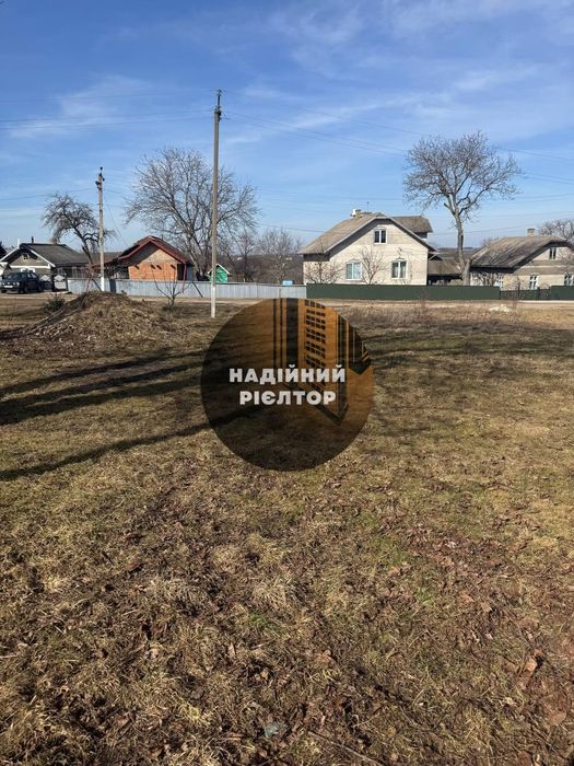 Будинок + 24сот. під забудову, спокійний куточок. с. Валява