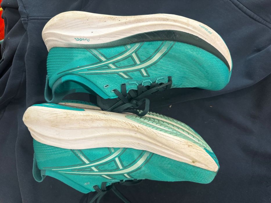 Asics Nimbus 27 - corrida estrada