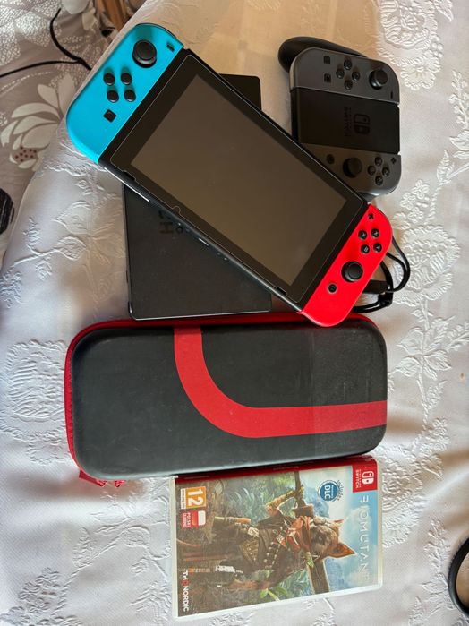 Nintendo Switch V2 MEGA ZESTAW | 4 GRY | 4 PADY |SD 256GB | ETUI | BOX