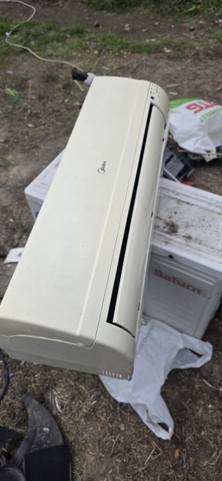 Продам Кондиционер Midea 09 на 25 кв.м