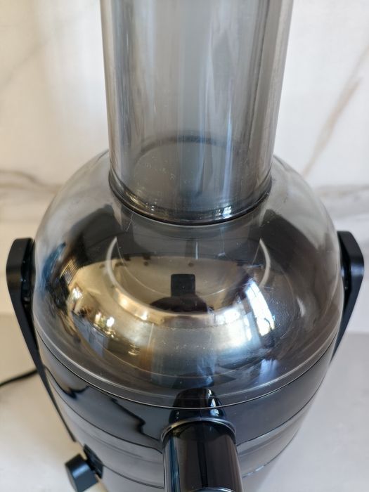 Sokowirówka wolnoobrotowa Philips HR 1856