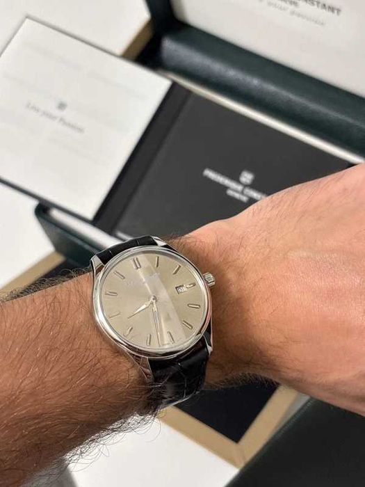 Frederique Constant Relógio de Luxo Golden Champagne Dial Full-Set