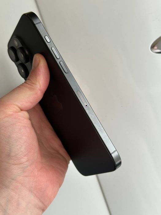 Продам IPhone 15 PRO MAX 512 Neverlock