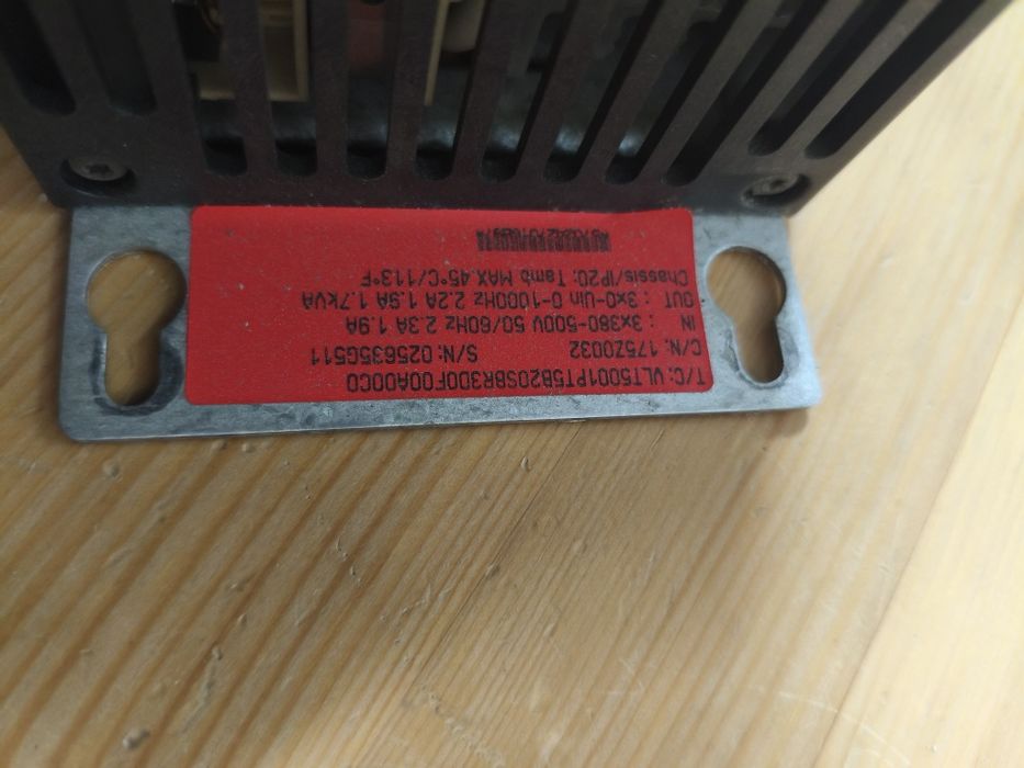Danfoss VLT5001PT5B20SBR3D0F00A00C0