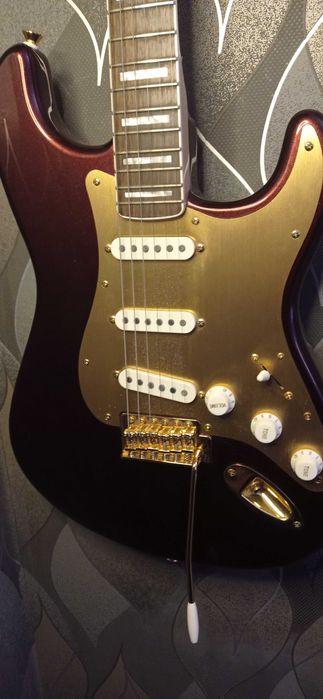 Електрогітара Squier 40th Anniversary Stratocaster Gold Edition