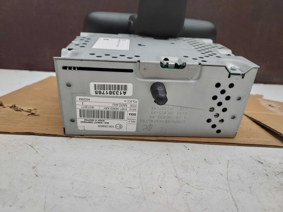 Stacja Multimedialna Radio Panel Wyświetlacz Komplet Ford Fiesta mk8