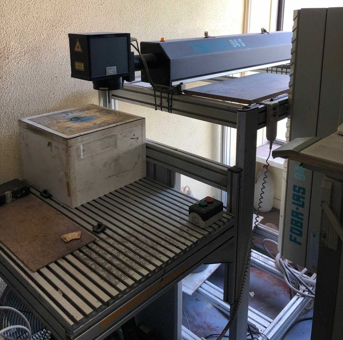 Máquina de gravação a Laser: FOBA-LAS 94 S