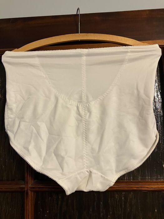 Majtki korygujące XXL ecru mocne duże plus size