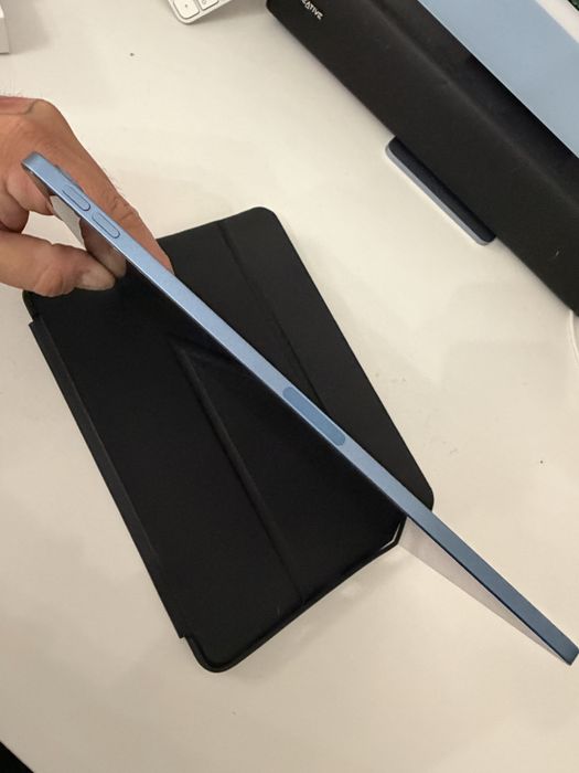 iPad Air 5 gen M1 64gb Blue WiFi