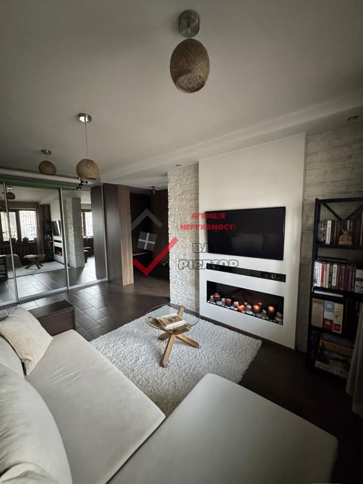Продаж 2-кімн. квартири, 42 м², 1/4 поверх, ваш ідеальний дім!