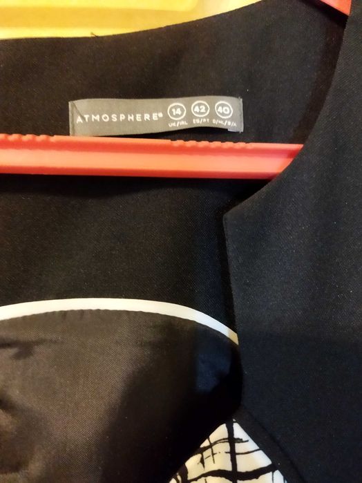 Na wizytę  Sukienka Atmosphere   Rozmiar UK 14  czarna  plus biała