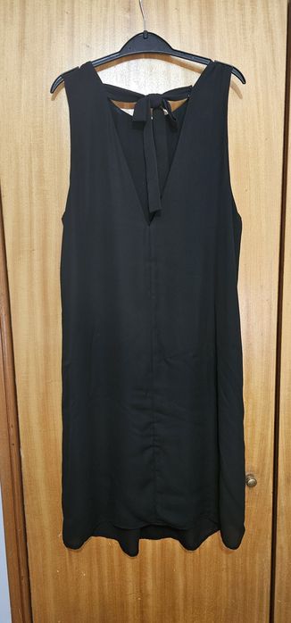 Vestido preto senhora