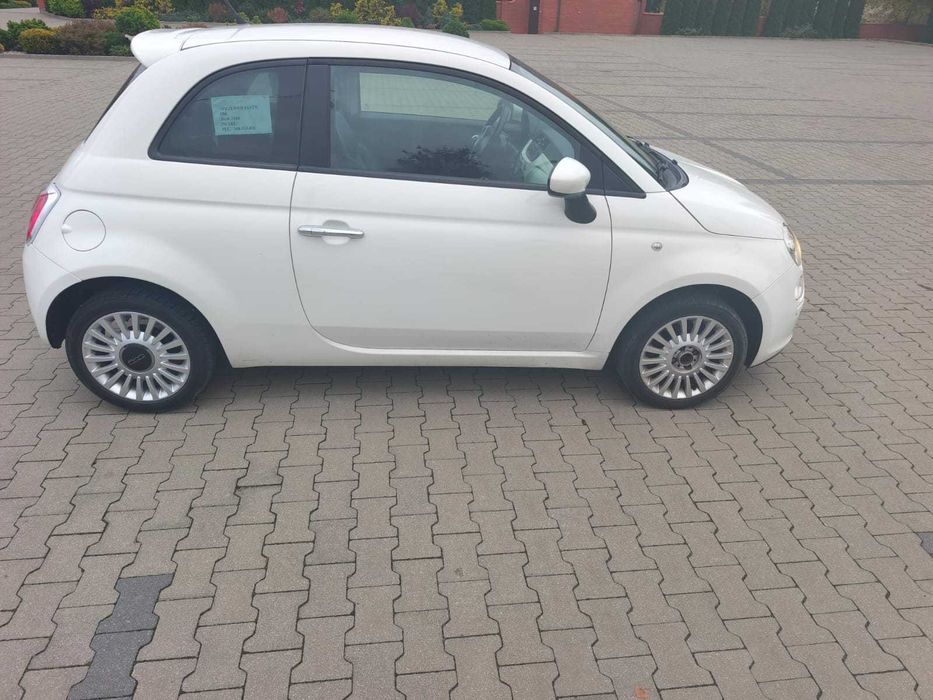 Samochód osobowy Fiat 500