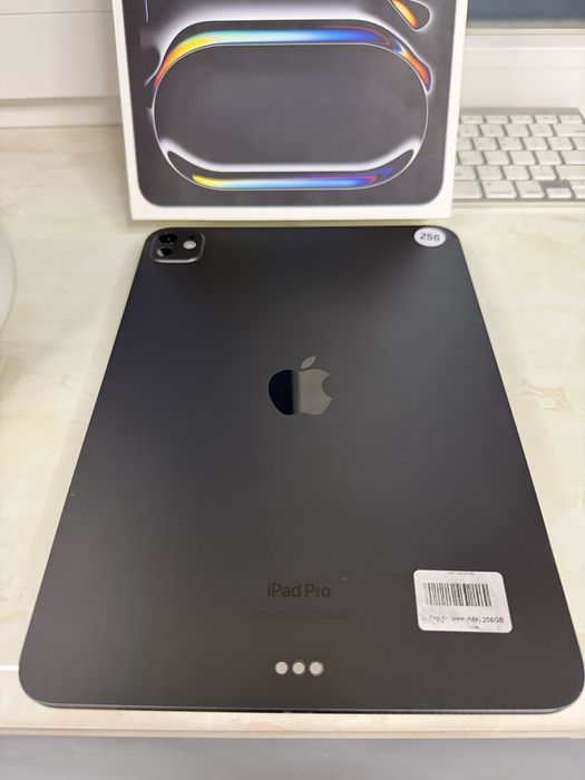 iPad Pro 11 M4 2024 256GB Space Black Wi-Fi MVV83 Гарний стан Fuil box