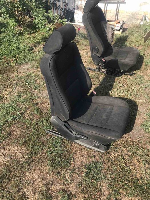 Сидіння для авто Самовивіз