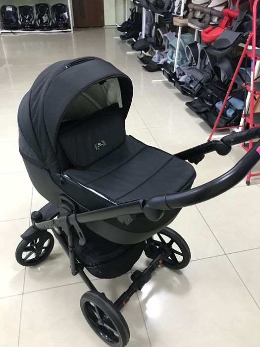 Продаю коляску 2 в 1