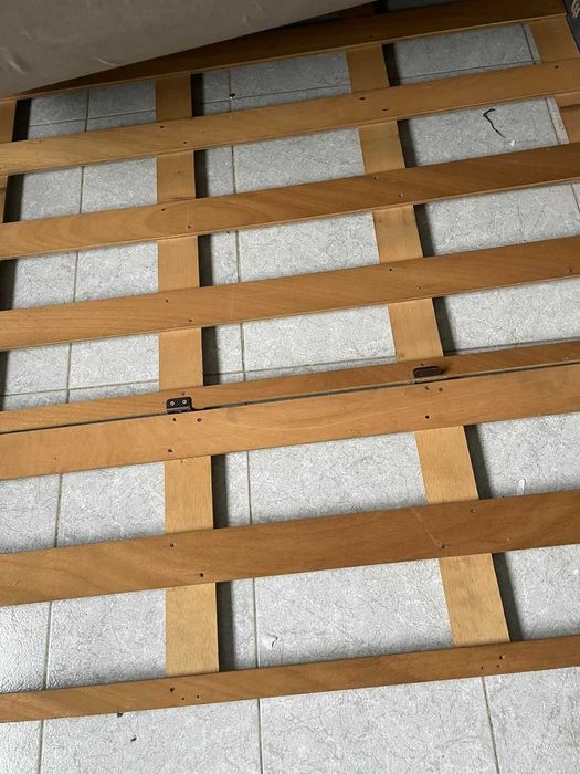 Cama de casal de roulote