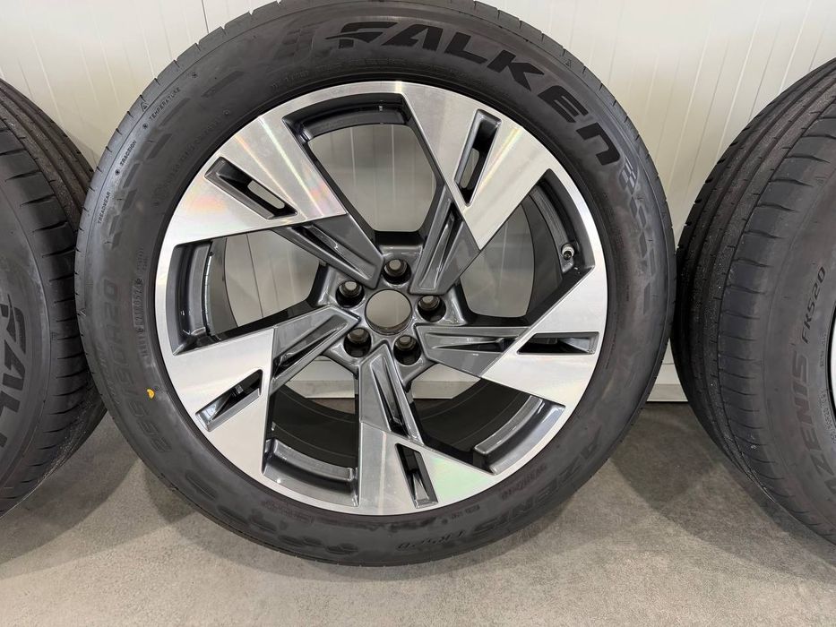 Audi E-Tron R20 Комплект дисків з колесами