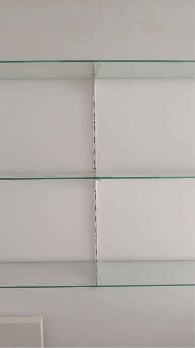 Prateleiras de parede  vidro