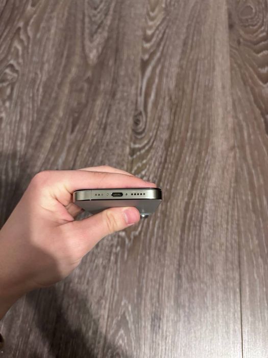 iPhone 15 Pro 256 GB E sim Bypass