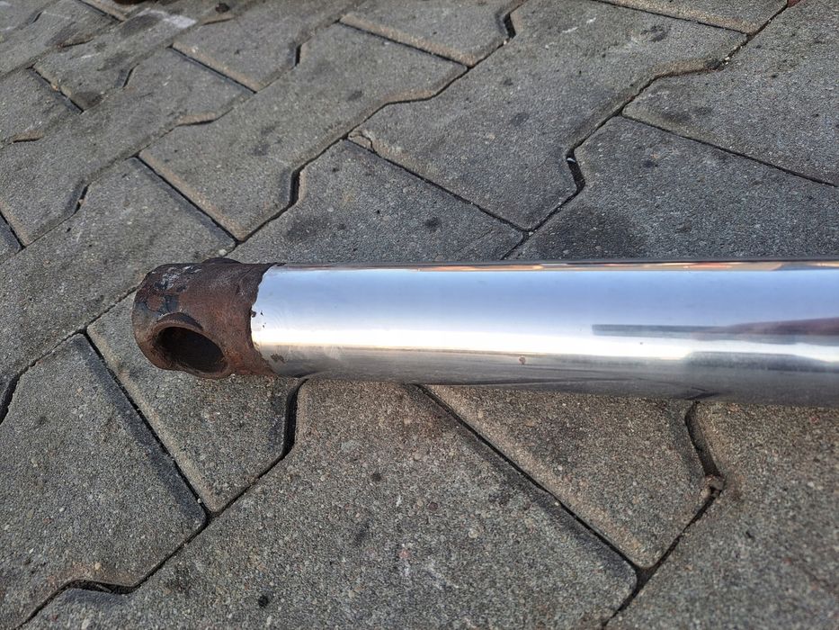 Siłownik Klapy załadowczej Windy Bar Cargolift