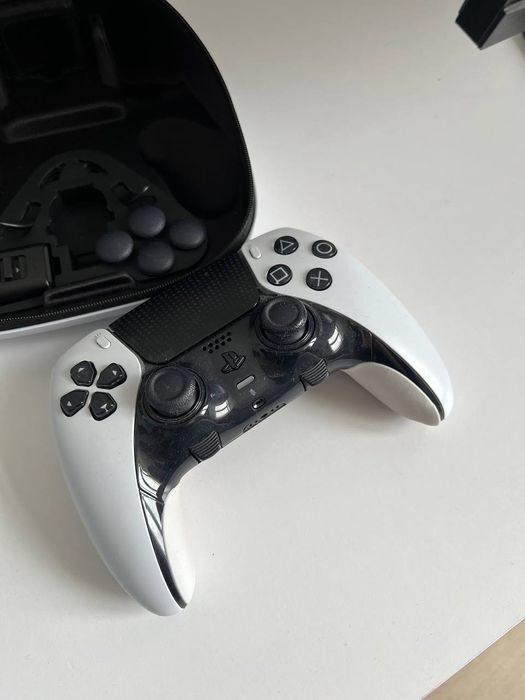 Бездротовий геймпад Sony
PlayStation 5 DualSense Edge

9000 грн