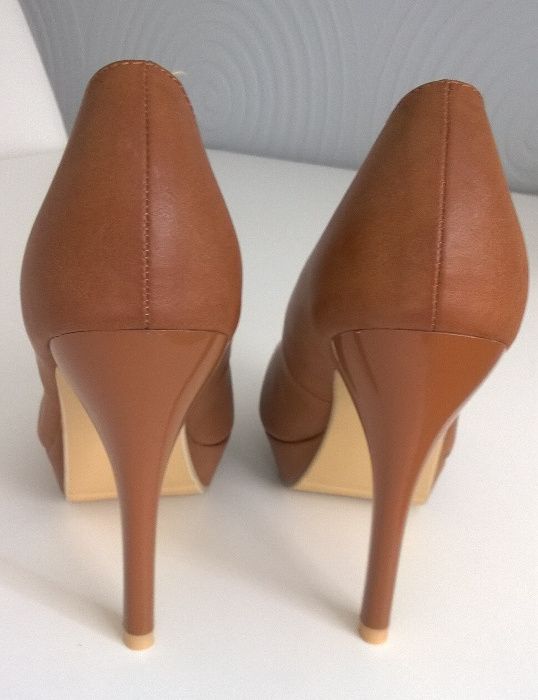 NOWE karmeLOVE- roz. 38