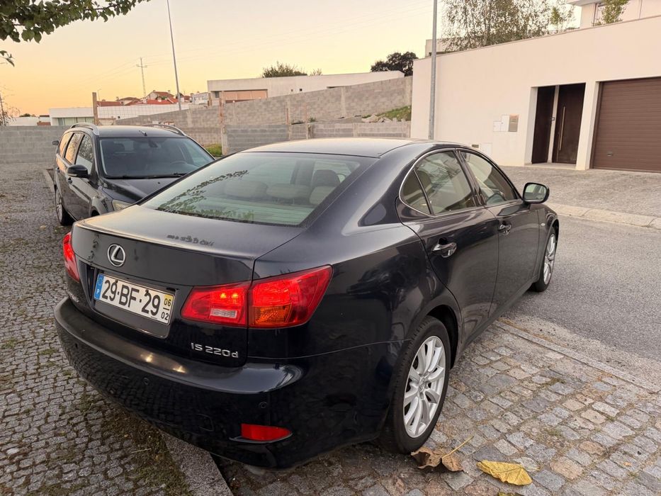 Lexus IS 220 D 117 CV