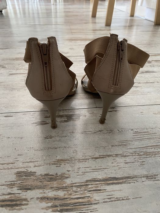 Buty na obcasie Aldo