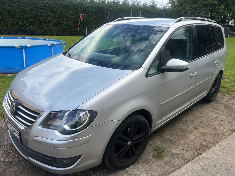 Rodzinny VW Touran 2011