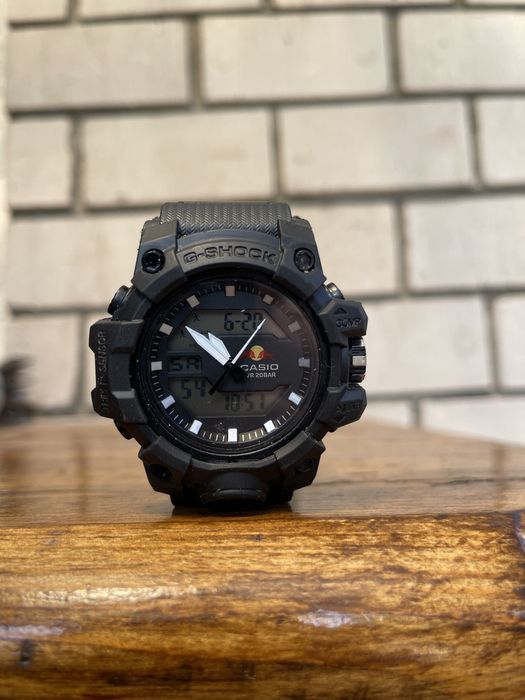 Часы Casio G-Shock