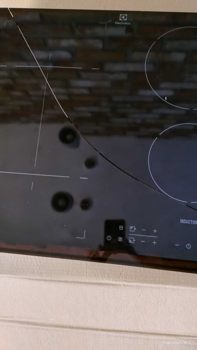 Płyta indukcyjna Electrolux-uszkodzona
