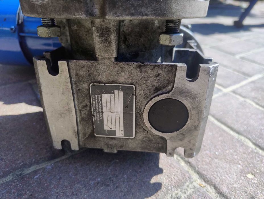 Silnik z motoreduktorem do podajnika kotła 0.18 kw
